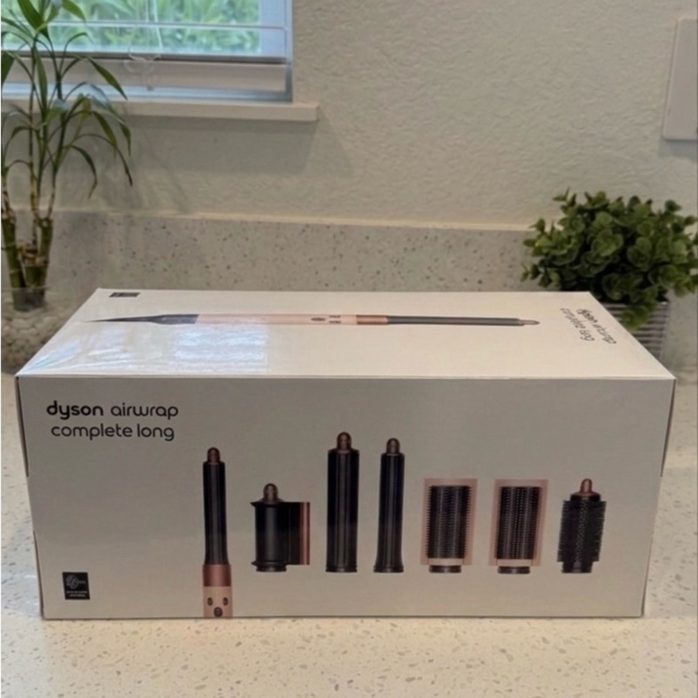 Dyson Airwrap Complete Long in Cream and Coppers